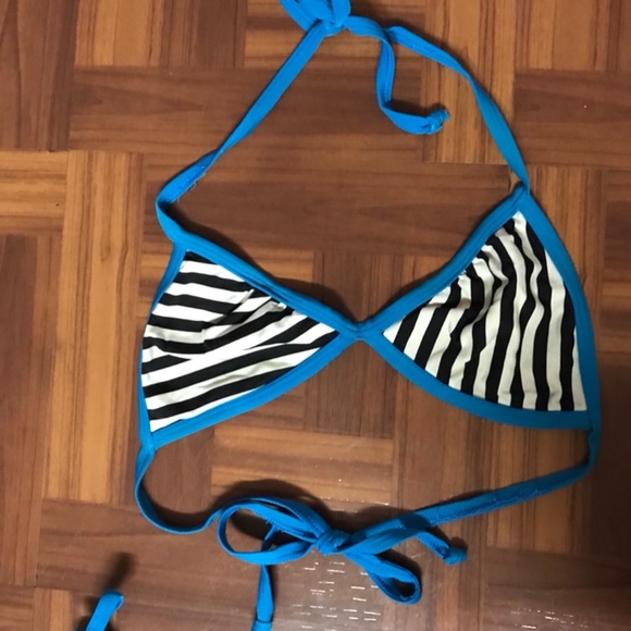 Bikini Set - Picture 3 of 6